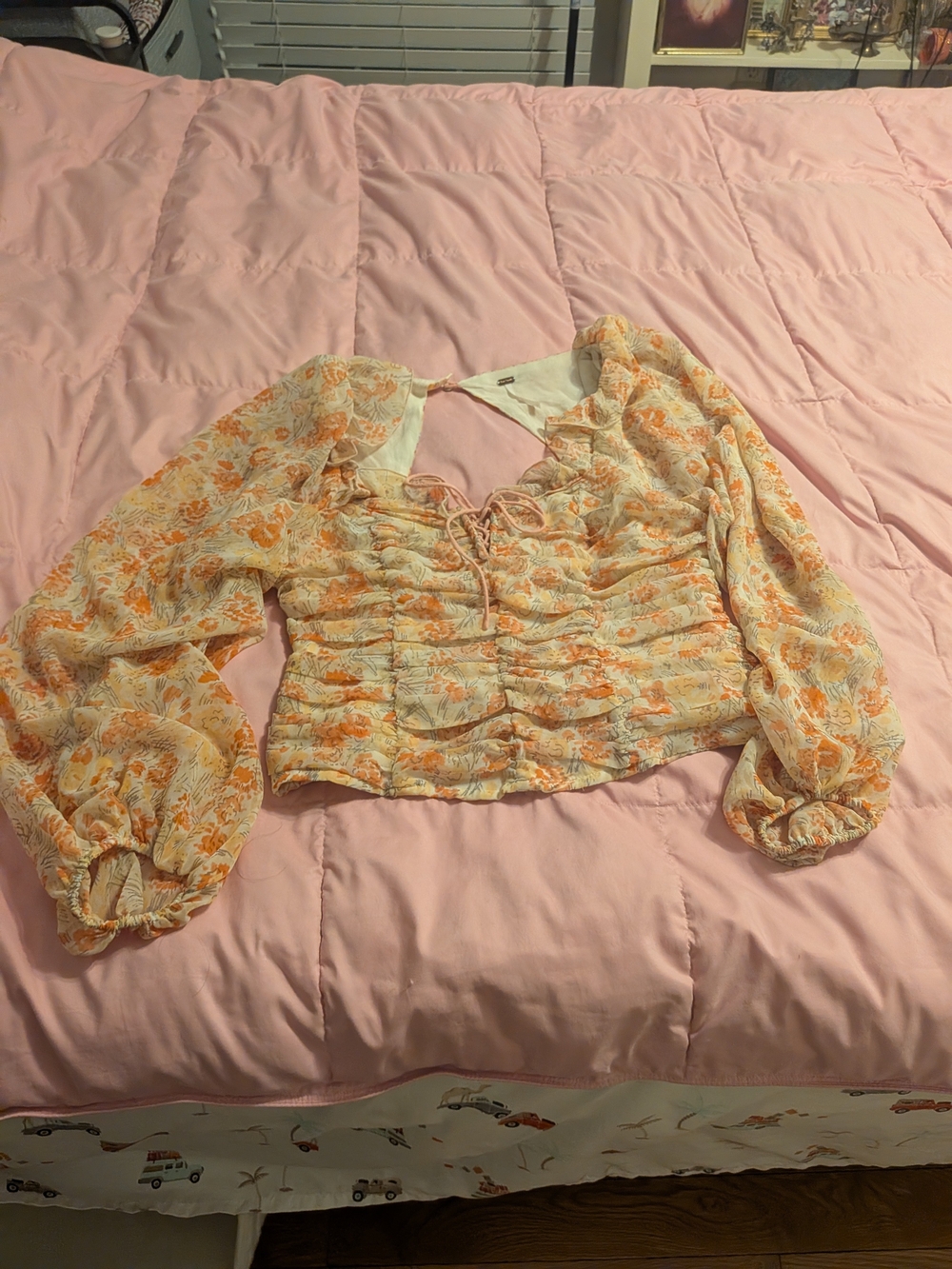 Free People Women’s Floral Tie-Front Ballon Long Sleeve Chiffon Blouse in Small